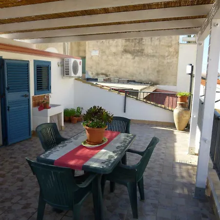 Casa Vacanze Felce Apartment *
